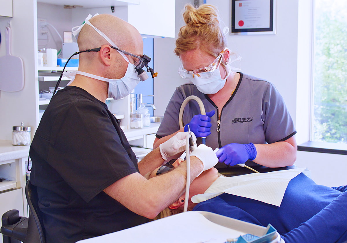 Dentist at clinic dental Sherbrooke